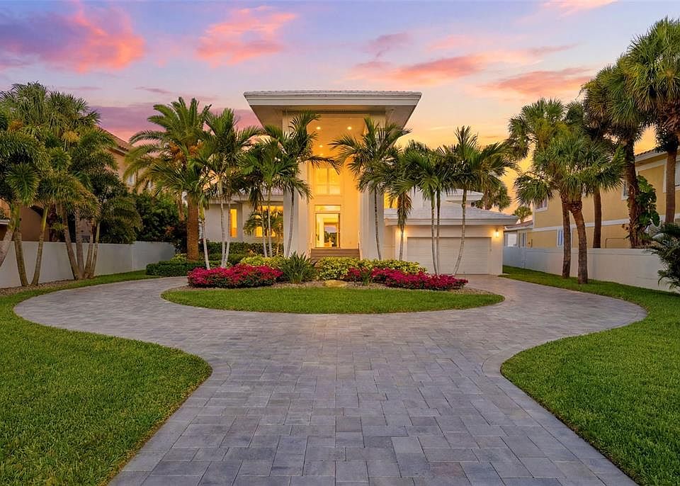 1st image of 1480 GULF BOULEVARD