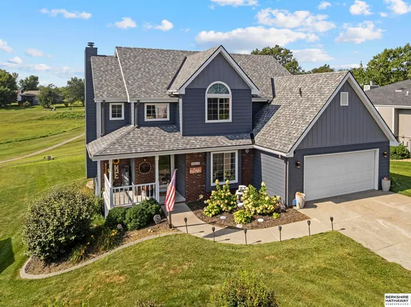 3819 Buccaneer Blvd, Plattsmouth, NE 68048