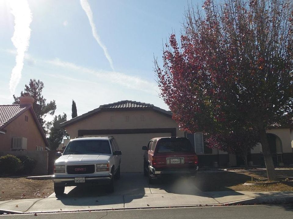 1st image of 1246 W Holguin St