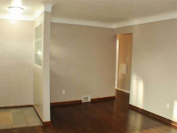 5th image of 20925 Bayside St