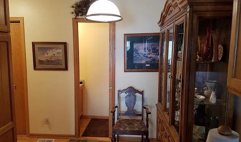 1328 Crown Oaks Dr NE — Photo 5
