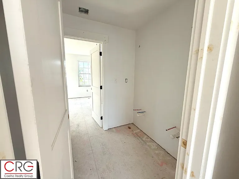 140 Summer St #1 — Photo 14