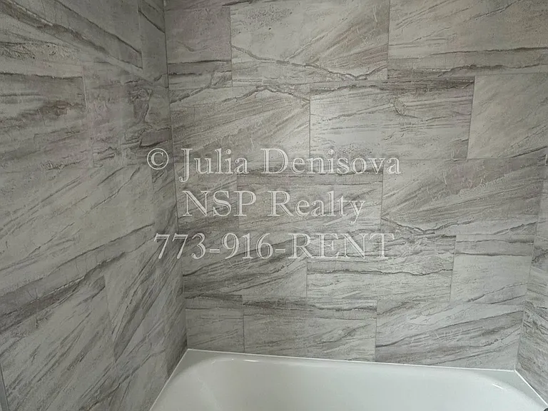 1302 Carol St #A — Photo 5