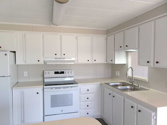 2nd image of 7100 Ulmerton Rd Lot 1019
