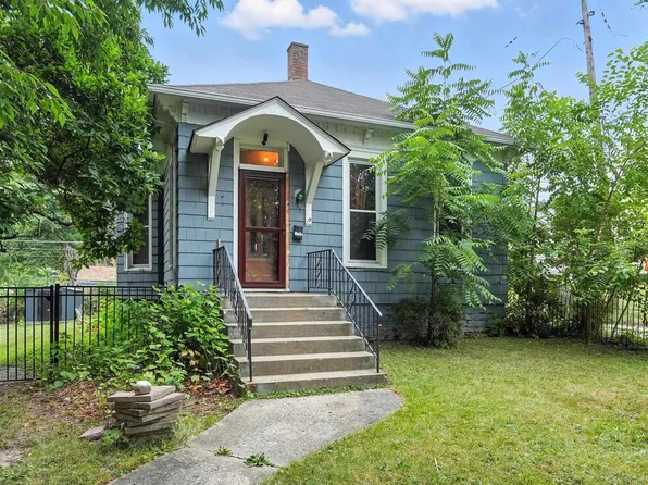 2813 Indiana Ave, Fort Wayne, IN 46807