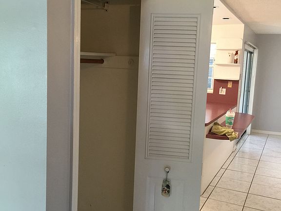Hall/entry closet