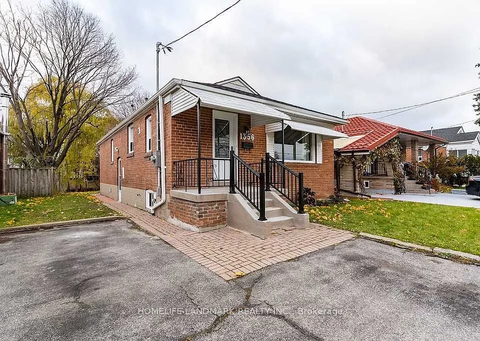 1356 Warden Ave