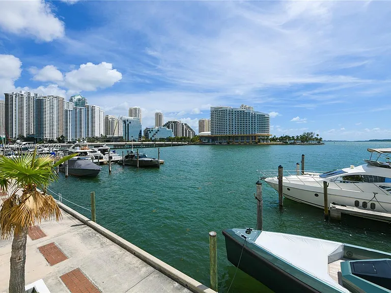 801 Brickell Bay Dr #1462 — Photo 24