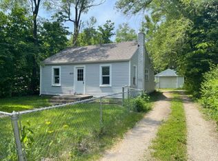 2833 Collins St, Rockford, IL 61109