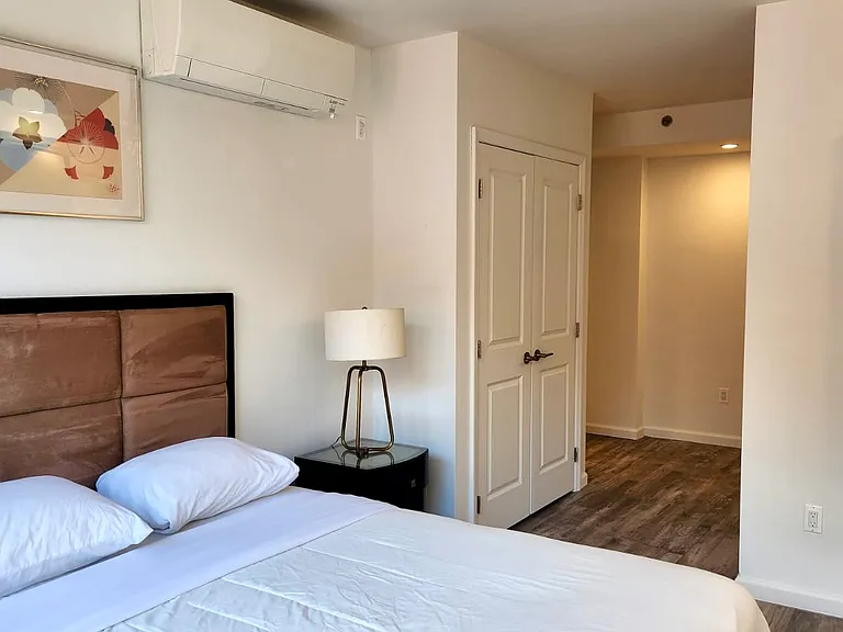 433 W 53rd St #73 — Photo 3