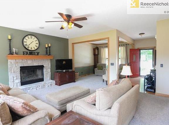 Big, open family room.