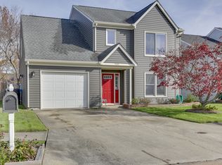 5881 Glen View Dr, Virginia Beach, VA 23464