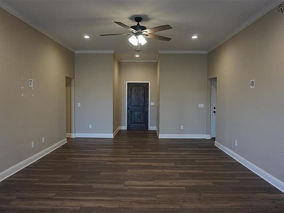 3rd image of 1216 Lisa Ln