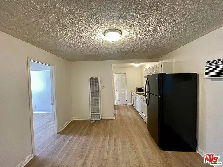 3421 Walton Ave #3421.5 — Photo 5