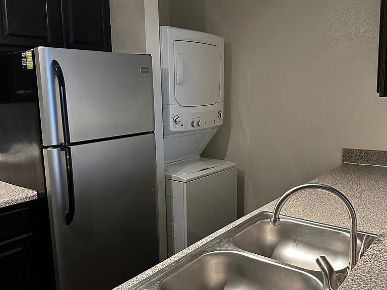 Dover Farms Apartments — Photo 38