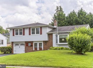 15 Pinedale Rd, Newark, DE 19711