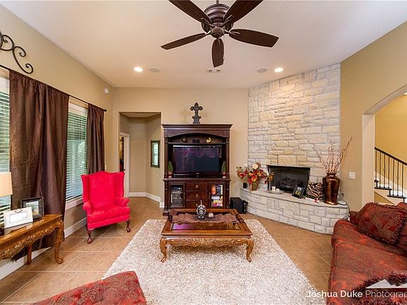 5th image of 1827 N Candleshoe Dr