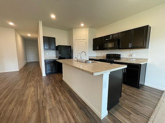 3rd image of 781 Bunton Reserve Blvd