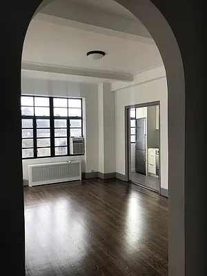 Rented by Compass | media 23