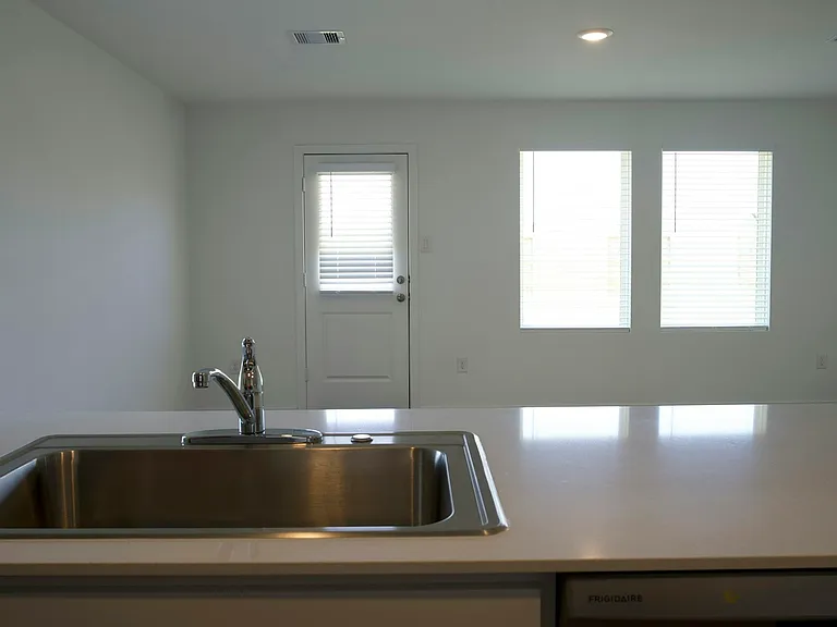 Kitchen Sink Quartz countertops