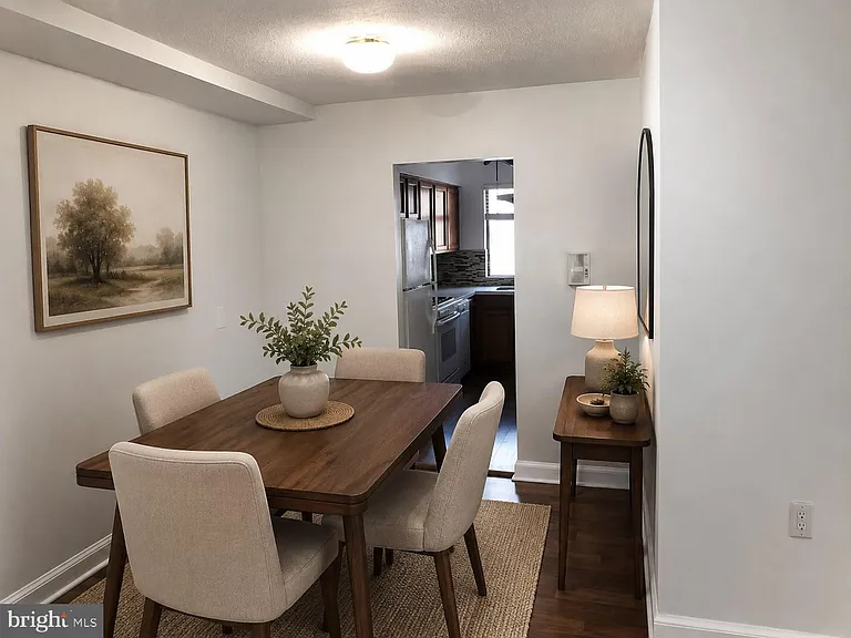 3819 Davis Pl NW #2 — Photo 3