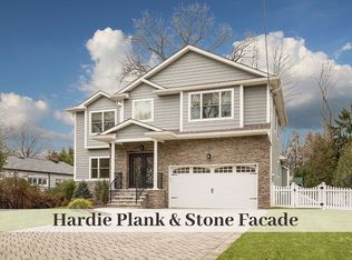 72 Andover Ter, Glen Rock, NJ 07452