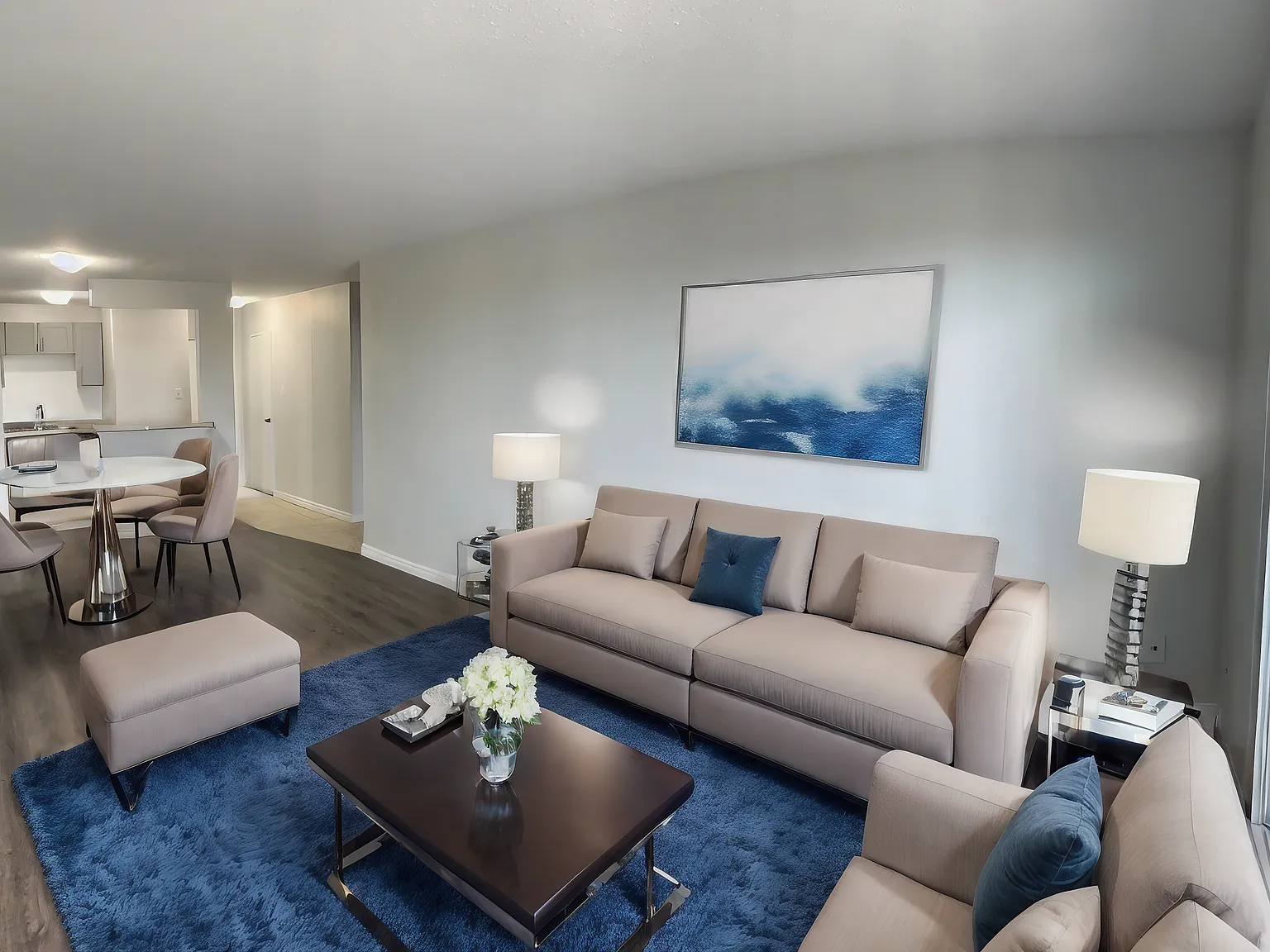 Point Of View Apartments — Photo 4