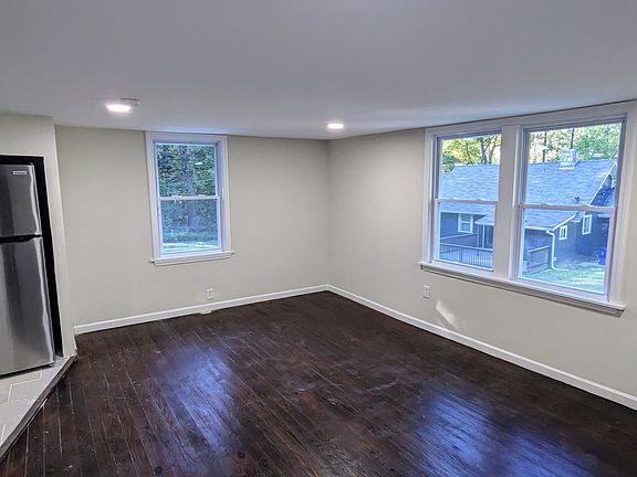 Living Room / Dining Area