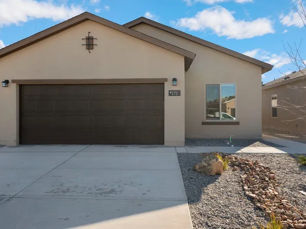 272 Prism Ave SW, Rio Rancho, NM 87124