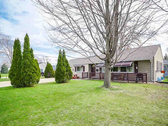 4th image of 2806 N Golf Dr