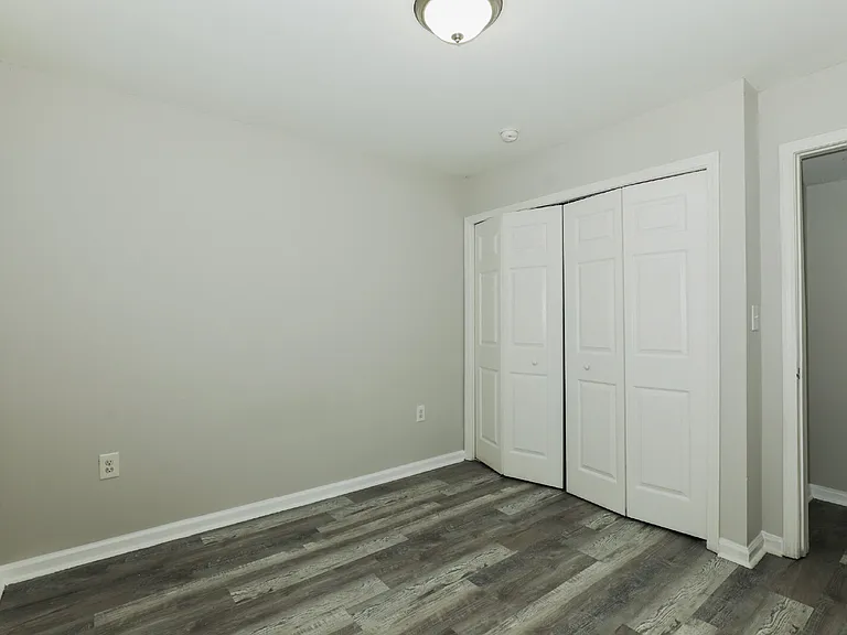 166 Anderson Ave NW #B04 — Photo 4