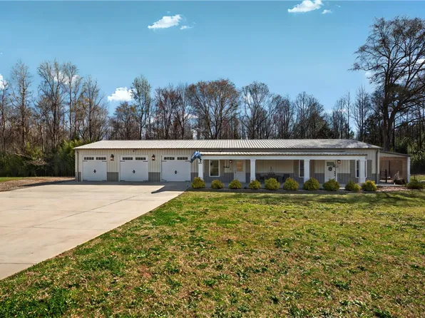 8045 Highway 81 S, Starr, SC 29684