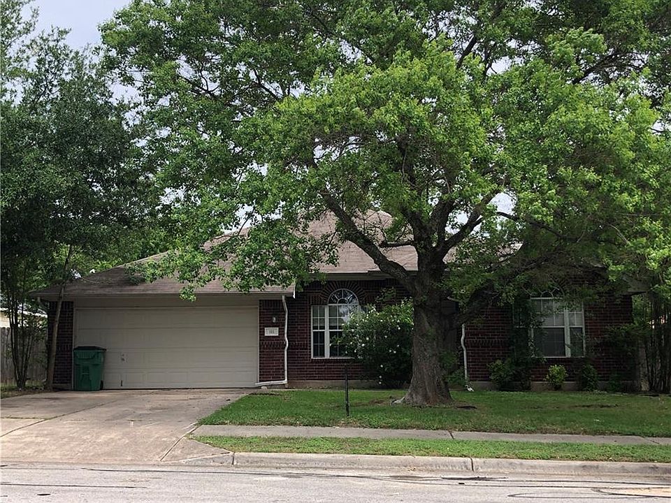 1st image of 111 Plumbago Dr