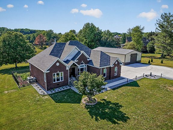 3rd image of 256 Kings Pointe Ln