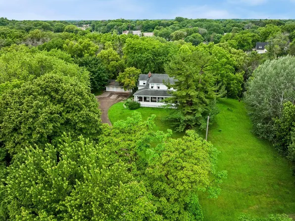 5940 Galpin Lake Rd, Shorewood, MN 55331