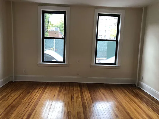 Rented by Metropolis International Realty Inc. | media 10