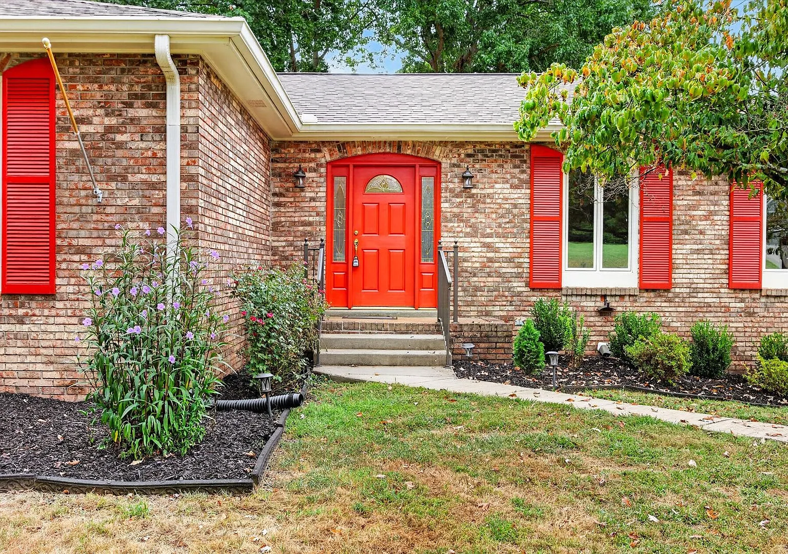 Stunning Home in Madison TN! — Photo 3