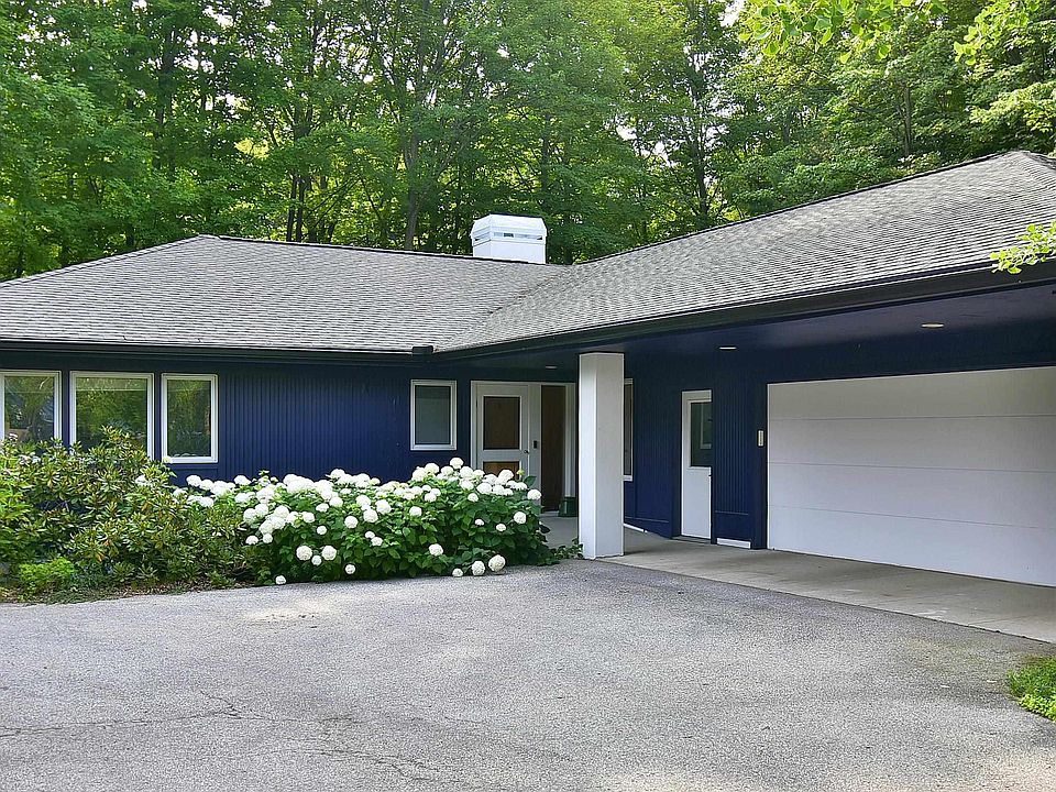 1st image of 3434 N Country Club Dr