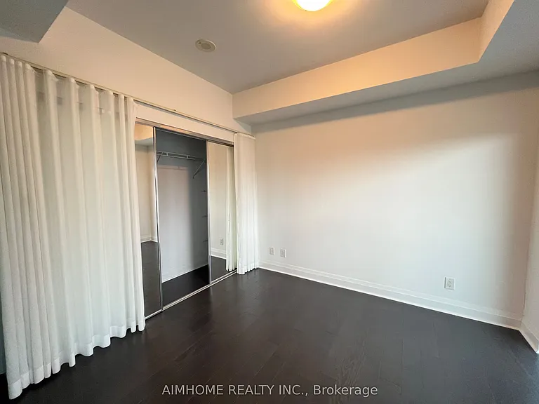 1080 Bay St #1403 — Photo 12