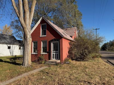 317 5th St SW, Little Falls, MN, 56345