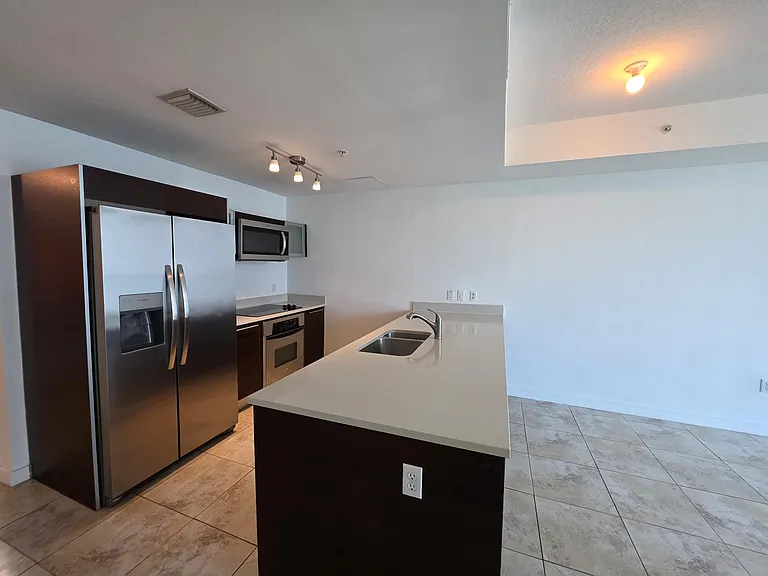 1900 N Bayshore Dr #1709 — Photo 27