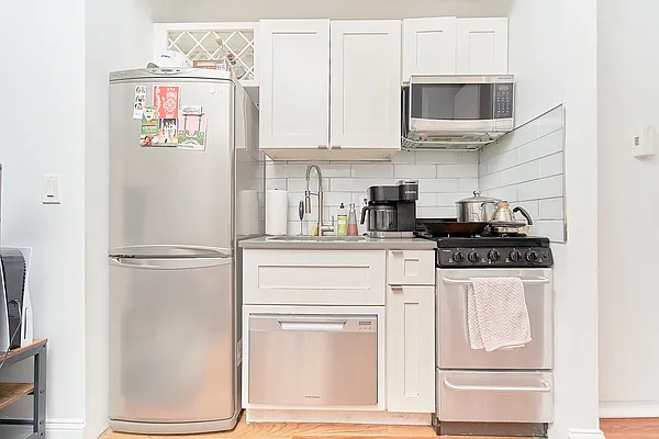 Rented by Living New York | media 3