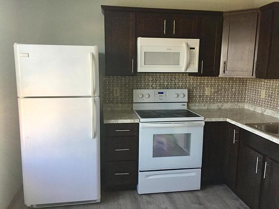 4th image of 3489 Mautino Dr