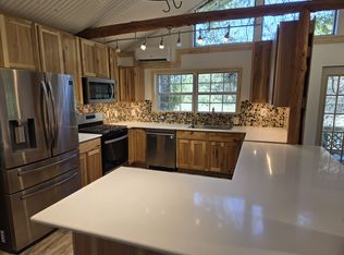 4532 S State Highway 95, Flatonia, TX 78941