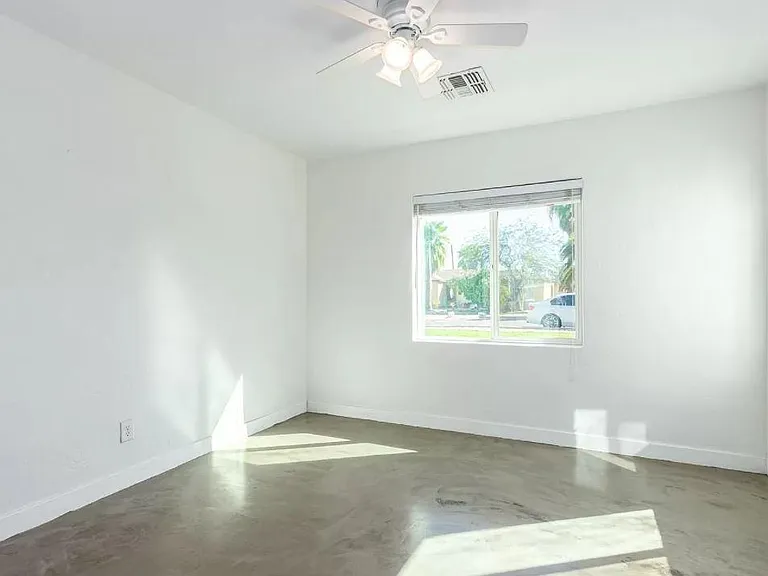 1802 N Whittier Dr — Photo 9