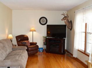 1917 Mud Pike Rd, Christiansburg, VA 24073