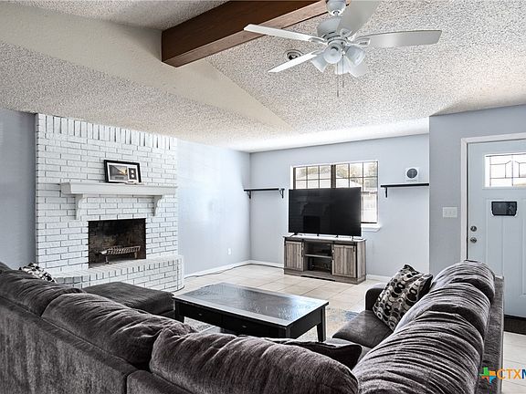 3rd image of 1613 Ronstan Dr