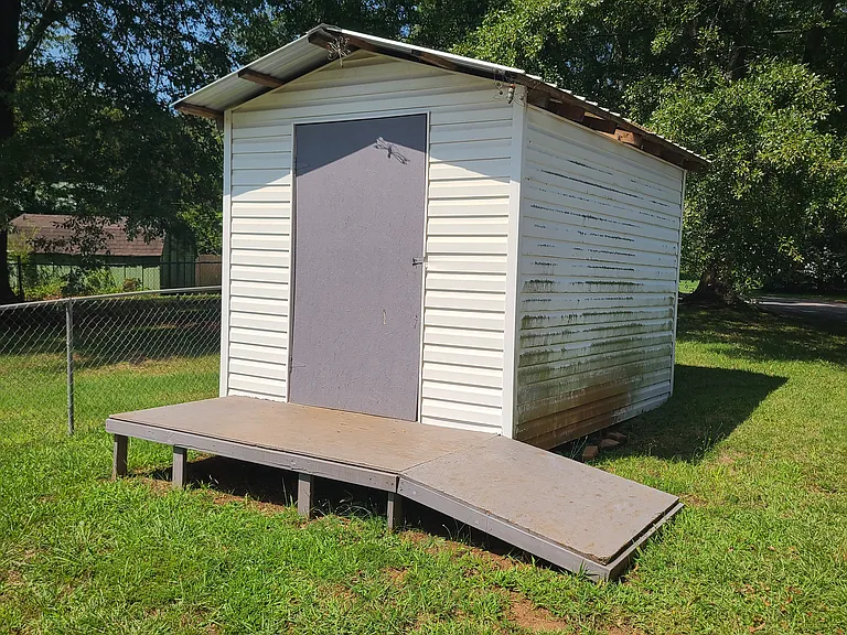 8 x 12 storage utility shed