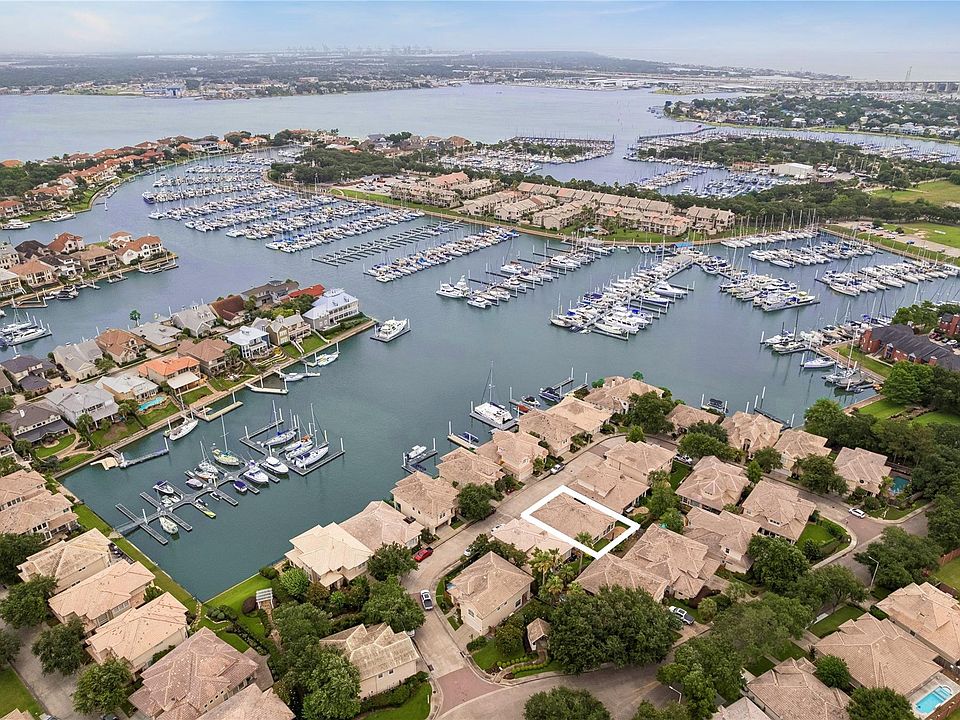 1st image of 316 Harborside Cir
