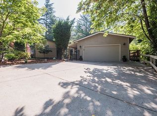 17790 Overlook Cir, Lake Oswego, OR